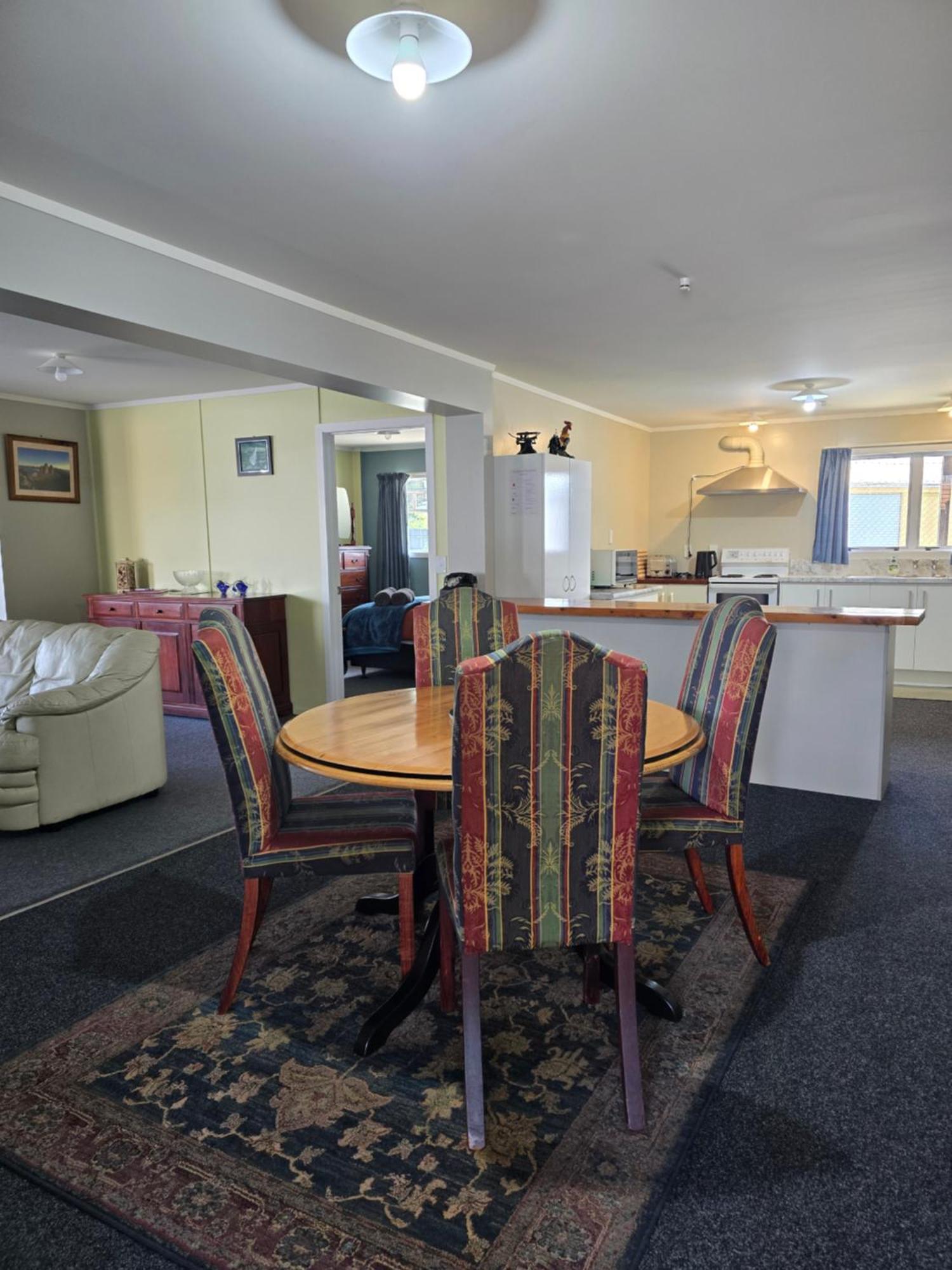 The Redbarn Villa Turangi Exterior foto