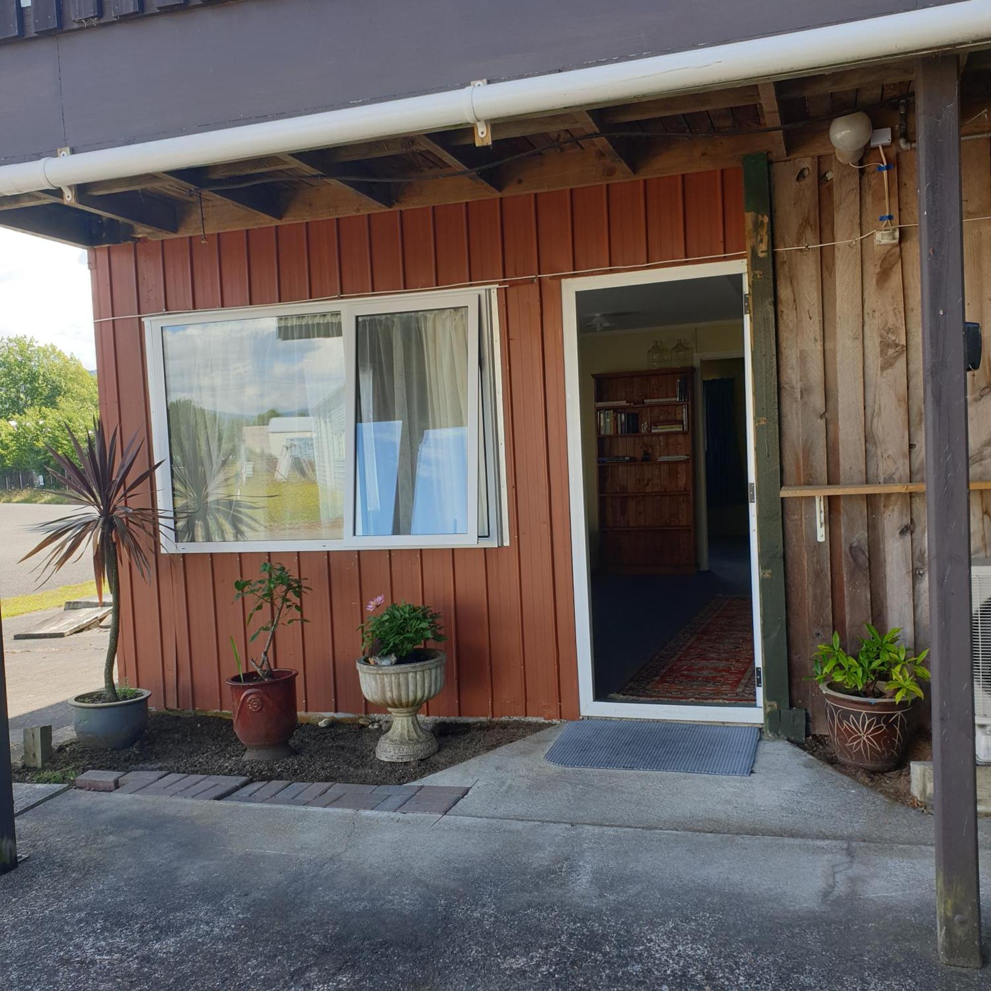 The Redbarn Villa Turangi Exterior foto